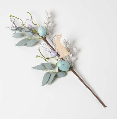 Homescapes decoratieve tak met paaseieren en konijntjesversieringen - blauwgroene paasversieringen, pastelkleuren