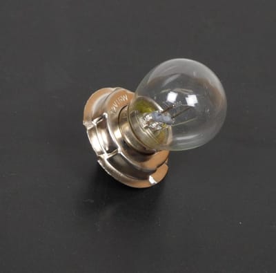Set van 10 Vicma P26S 12V 15W lampen voor motoren scooters bromfietsen fietsen bromfietsen