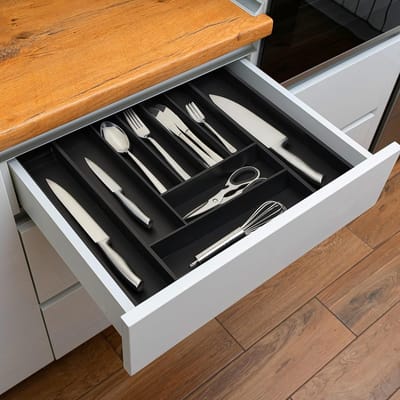 Uitschuifbare bamboe bestekbak HBD 5 x 335-495 x 445 cm - 7-9 vakken - bestek organizer keukenlade - zwart