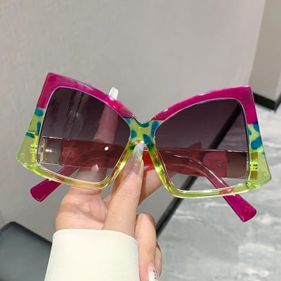 Groot Montuur Luxe Designer Vlinder Zonnebril Voor Dames Voor Vrouwelijke Stijlvolle Vintage Zonnebril Punk Tinten Reis Bril