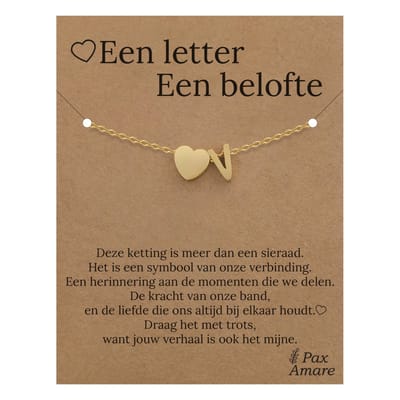 Letter V Armband op Cadeau Kaartje - Een letter, een belofte - 15,5cm + 5,5cm verstelbaar Goudkleurig Stainless Steel - Initiaal & Hartje Hanger - Pax Amare