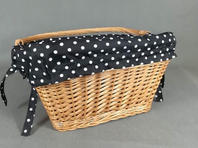 Fietsmand Riet - Witte mand - Boodschappen & Picknick - Handgemaakt met liefde - 45x32x20/28cm - Zwart met stippen
