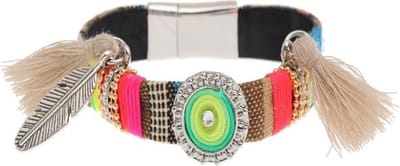 Behave - Geborduurde armband - boho neon accent - veer & kwastjes - 17,5 cm