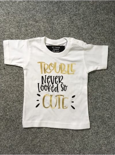 Baby shirt wit TROUBLE maat 92