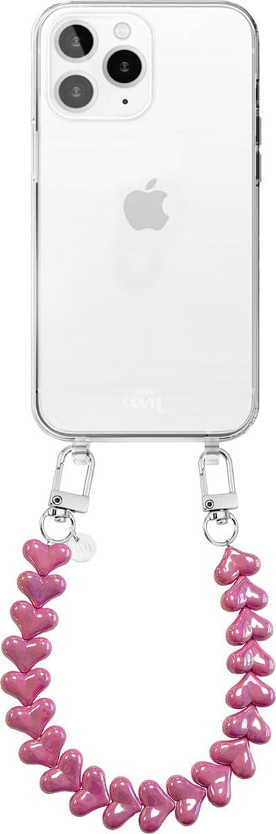 xoxo Wildhearts siliconen hoesje geschikt voor iPhone 12 Pro Max hoesje - Funky Hearts - Telefoonhoesje - Hoesje met koord - Metallic Roze (Donkerroze) koord - kort telefoonkoord - Hartjes ketting - Transparant hoesje
