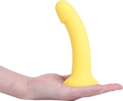 Banoch | Dildo Claes - geel | siliconen met zuignap | 17 cm lang | Ø 3,4 cm