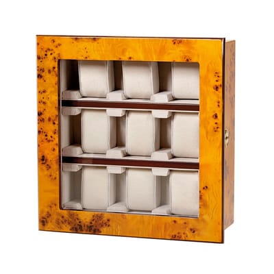 Aantrekkelijke vitrine voor 9 horloges – Om neer te zetten of op te hangen – Iepenhouten look – Echt glazen deurtje (afsluitbaar) – Afmetingen: 28,5 x 29,2 x 10,3 cm