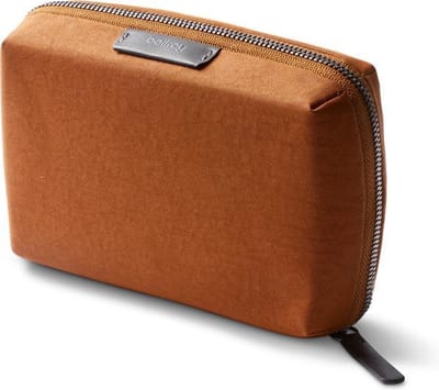 Bellroy Tech Kit Compact Accessoires Tas – 50% Gerecycled Polyester – Compacte Afmetingen 55x123x180mm – Stoffen afkomstig van Gerecyclede Bronnen - Oranje