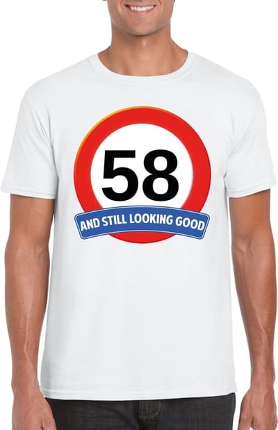 58 jaar and still looking good - t-shirt met verkeersbord print - wit - voor heren - verjaardag cadeau - party - feestartikelen 58 jarige S