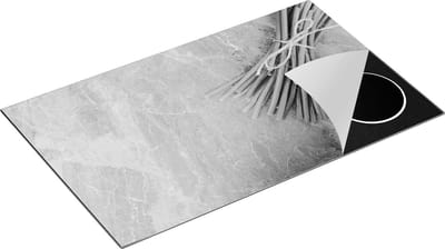 Chefcare Inductie Beschermer Sperziebonen op Grijze Marmer - Zwart Wit - 85x52 cm - Afdekplaat Inductie - Kookplaat Beschermer - Inductie Mat
