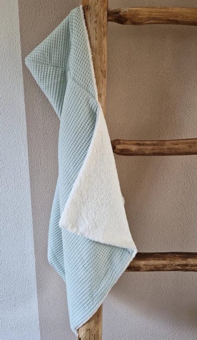 Wikkeldeken - Omslagdoek - Badcape - Licht oud groen / Badstof - 70x70cm / Baby Creaties