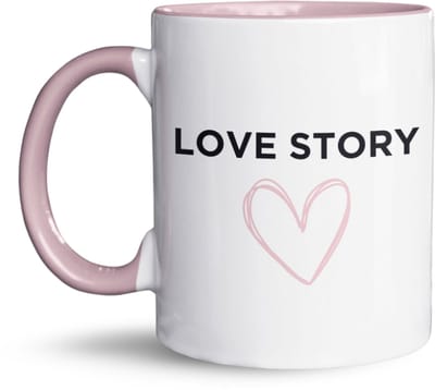 NietMokken.nl – Taylor Swift Inspired mok – Love Story mok – Beide zijden bedrukt – Keramische beker/tas – Magnetron- en vaatwasserbestendig – Perfect cadeau voor Swifties – 325 ml koffiemok - 11oz - Roze