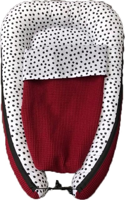 Babynestje bordeaux rood met dots incl. dekentje