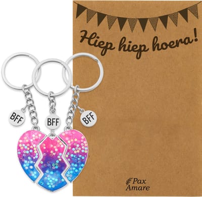 BFF Sleutelhanger voor 3 'Hiep Hiep Hoera' - Magnetisch Glitter Hartje - Sleutelhanger set op Cadeau Kaartje - Zilverkleurig - Verjaardags Hanger - Pax Amare