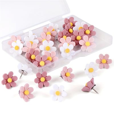 QTTVBTNA - 30 Stuks Bloemen Pinnen - Decoratieve Prikpennen in Wit & Roze - Blom Push Pins voor Prikbord, Foto's,Posters,Memo's en Planners - Stevige Pinnwand Accessoires - Voor Kantoor, School & Thuis - Cadeau Idee voor Organisatie