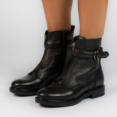 Manfield - Dames - Zwarte leren enkellaarsjes - Maat 36