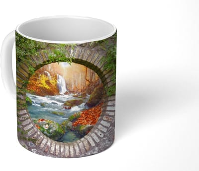 Mok - Koffiemok - Herfst - Waterval - Natuur - Doorkijk - Mokken - 350 ML - Beker - Koffiemokken - Theemok