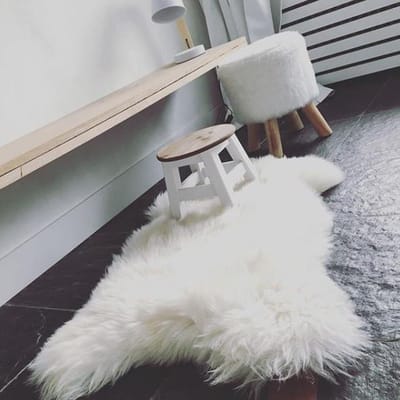 WOOOL Schapenvacht Wit (105cm) 100% Echt Wol - ECO Gelooid - Heerlijk Zachte Schapenvacht