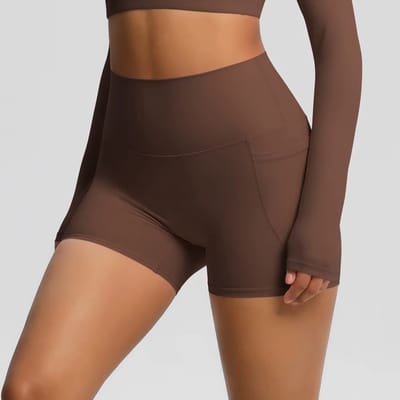 Gym Revolution – Korte Sportlegging dames – Sportbroek dames met zakje – Sportkleding dames – Sport short dames – Hardloopbroek dames kort – High waist sportlegging – Fitness legging dames – Gym short dames – Bruin - Maat S