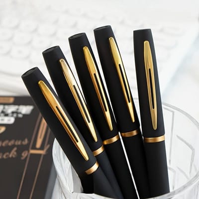 Lot de 5 Stylos Gel Élégants Noir & Doré, Pointe Fine 0,5 mm, Écriture Fluide pour le Bureau, le Journaling, les Professionnels et les Artistes 5pcs black