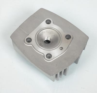 cilinderkop rsm voor bromfiets peugeot 50 101 nieuw