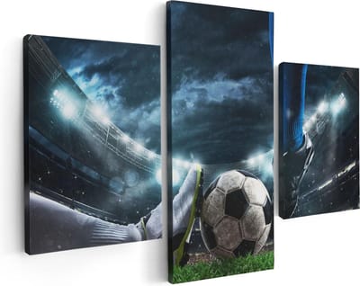 Artaza Canvas Schilderij Drieluik Voetbal Sliding Op De Bal In Het Stadion - 90x60 - Foto Op Canvas - Canvas Print