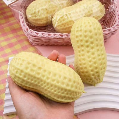Pinda Squishy Speelgoed Super Zacht Knijp Stressverlichting Fidget Speelgoed Langzame Terugslag Sensorisch Anti-Angst Squishies voor Kinderen Volwassenen Cadeaus beige