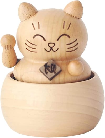 Muziekdoos Lucky Cat - Decoratief beeldje - Cadeau geven - Handgemaakt van beukenhout - 11 cm lang - Houtkleurig
