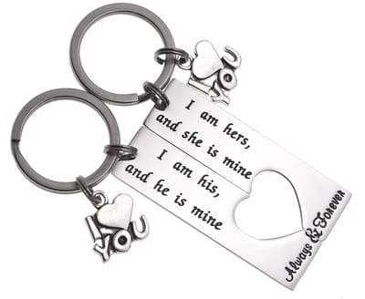 Dailygoods- Sleutelhanger Set - I Am His/He Is Mine - Valentijnscadeau - Huwelijkscadeau - Sentimenteel Geschenk - Perfect voor Jubilea - Koppelcadeau