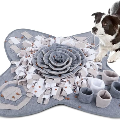 Famanu – Snuffeltapijt voor honden - ruiktraining - intelligent speelgoed - voedermat - trainingsmat voor huisdieren - honden en katten - (71 x 71 cm - grijs en wit)