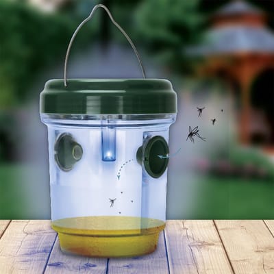 Muggen Vanger Solar - 10 x 11.5 x 9.5 cm - Anti-Muggen - Muggenvanger - Herbruikbaar - Muggenval - Kunststof - Muggendoder - Muggenbestrijding - Muggenlamp Zonne-Energie - Transparant