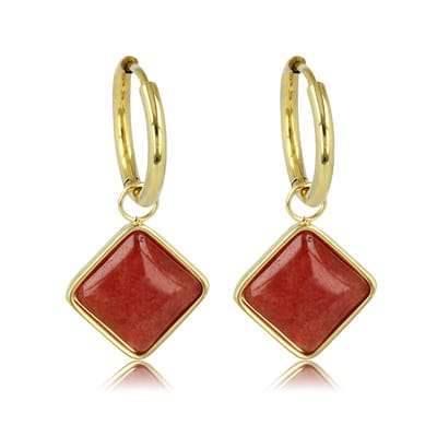 My Bendel - Goudkleurige Oorringen met Red Aventurine Hanger - met Luxe Cadeauverpakking | Sieraden Voor Dames