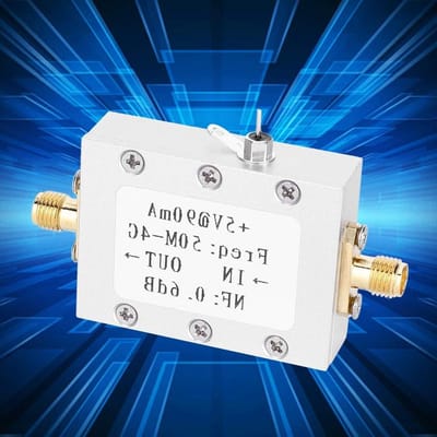 Geluidsarme 50M-4GHz versterker met 06 dB RF LNA - Zeer lineaire signaalversterking -110 dBm APM-kaart voor FM/HF amateurradio .