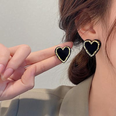 Nieuwe Niche Design Temperament Oorbellen, Oorbellen, Kleine Geurige Stijl, Zwarte Liefde Stud Oorbellen voor Vrouwen