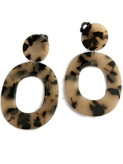Petra's Sieradenwereld - Clipoorbel hanger bruin beige (487)