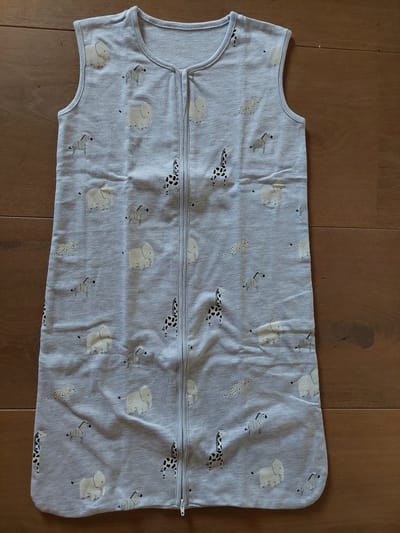 Baby slaapzak - mouwloos - biologisch katoen - 90cm - grijs melange print safari
