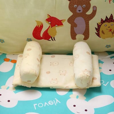 Katoenen Slaapkussen voor Pasgeboren Baby's - Geel - Preventie van Plat Hoofdje - Verstelbaar - Zachte Ondersteuning - Comfortabel en Veilig - Ademend Materiaal