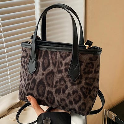 Exclusieve niche tas voor dames, nieuwe modieuze crossbodytas met luipaardprint voor de herfst en winter, modieuze en veelzijdige schoudertas in emmerstijl. gray