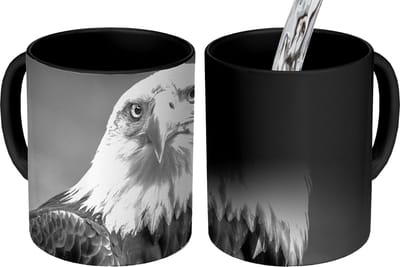 Magische Mok - Foto op Warmte Mokken - Koffiemok - Arend - Roofvogel - Zwart - Wit - Dieren - Magic Mok - Beker - 350 ML - Theemok