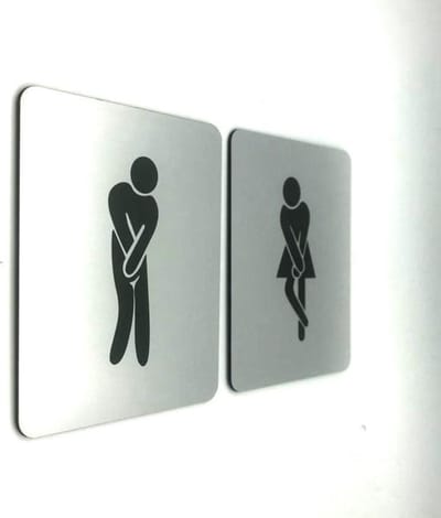 Deurbordje - WC bordje - WC - Toiletbord - Bordje - RVS Look - Pictogram – Heren Dames – Hoge Nood – Man Vrouw – Set van 2 - Zelfklevend – 10 cm x 12 cm x 1,6 mm - 5 Jaar Garantie