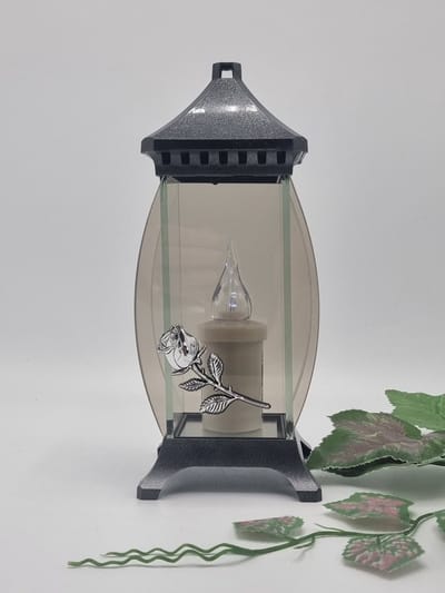 Herdenkingslicht - L-70o - Lantaren - Roosje - Zilver - Spiegel - Windlicht - Graflicht - Graflantaarn - Grafdecoratie