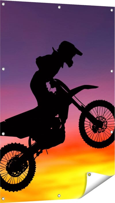 Gards Tuinposter Silhouet van een Motorcross in de Lucht - 80x120 cm - Tuindoek - Tuindecoratie - Wanddecoratie buiten - Tuinschilderij