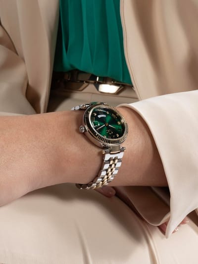 Gc Gc Flair Mid Size Metal Analoog Quartzhorloge Zilverkleurig En Goudkleurig Kast Gemaakt Van 100% Roestvrij Staal En Een Armband Van 100% Roestvrij Staal 34 Z01017L3MF, Z01019L9MF