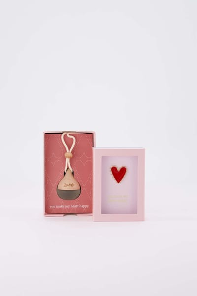 Zusss Cadeauset Geurhanger Met Broche In Doosje - Verjaardag - Cadeau Dames Papier / Glas Roze