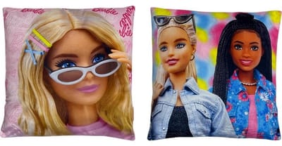Barbie - Kussen - Sierkussen - Gevuld - 38x36Cm
