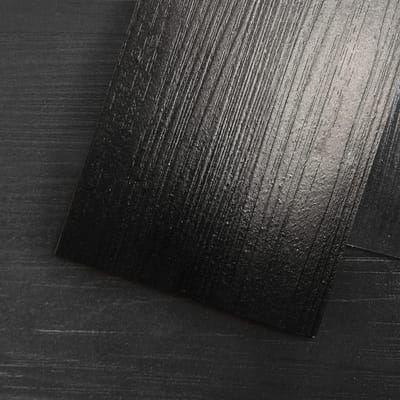 Allecta - Zelfklevende PVC vloertegels - Doe-het-zelf - Waterdicht - Houtlook - Harde kern - 36 stuks - Zwart - 5 m²