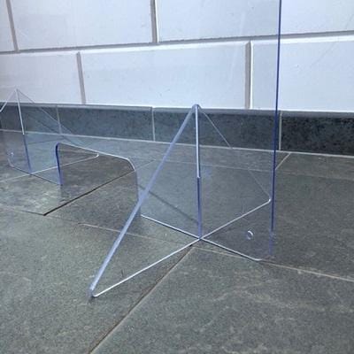Preventiescherm/Hygiënescherm 80cm breed x 60cm hoog - met voetjes en ophanggaatjes