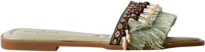 Sandalen om aan te trekken