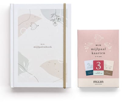 Maan Amsterdam - Set mijlpaalkaarten + mijlpalenboek - Invulboek voor alle belangrijke momenten van 0 t/m 12 jaar - Dagboek inclusief 50 mijlpaalkaarten
