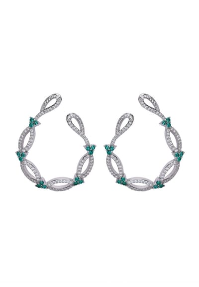 AVANT-GARDE PARIS Diva Designer Hoops - Oorknopjes Dames - Zilverkleurig Metaal - Rhodium Plating - Groene Zirkonia - Post En Back Sluiting - 3,2 X 4,2 Cm